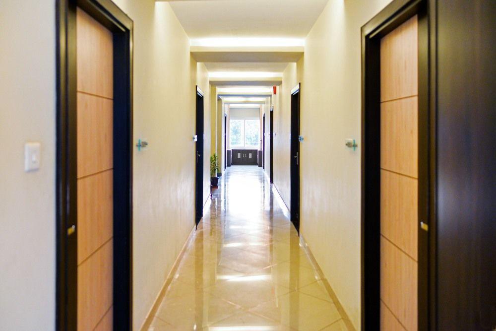 Hotel Janki International By Keymagics Варанаси Экстерьер фото