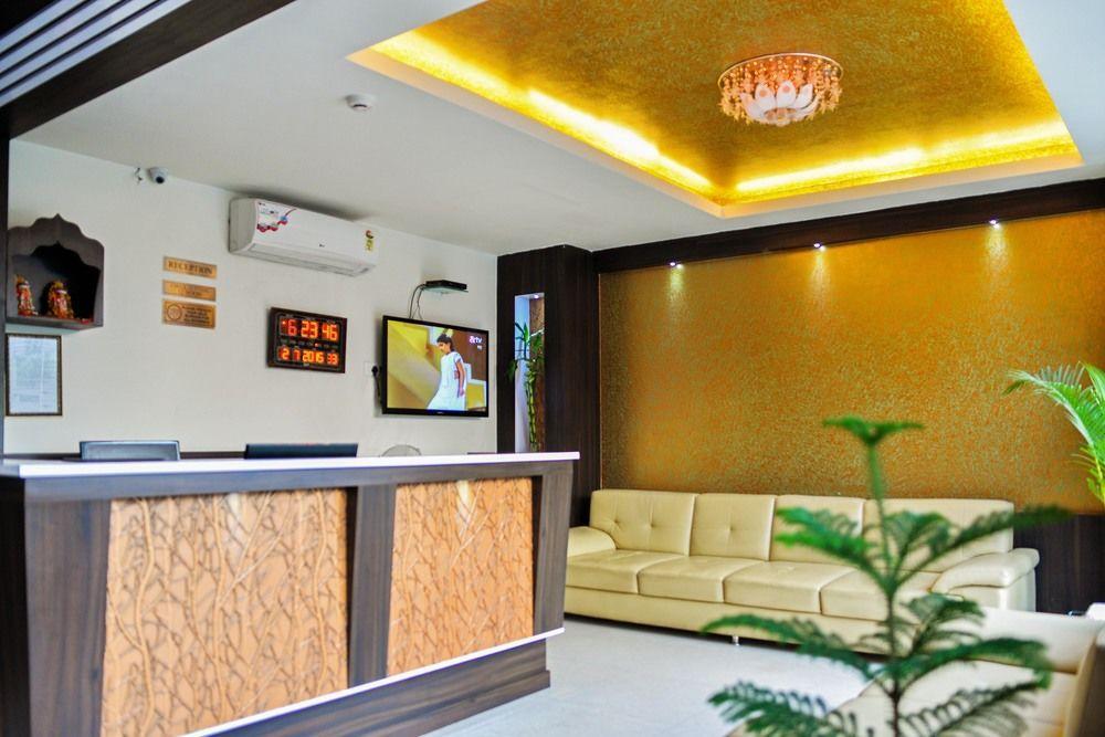 Hotel Janki International By Keymagics Варанаси Экстерьер фото