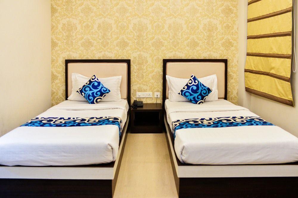 Hotel Janki International By Keymagics Варанаси Экстерьер фото